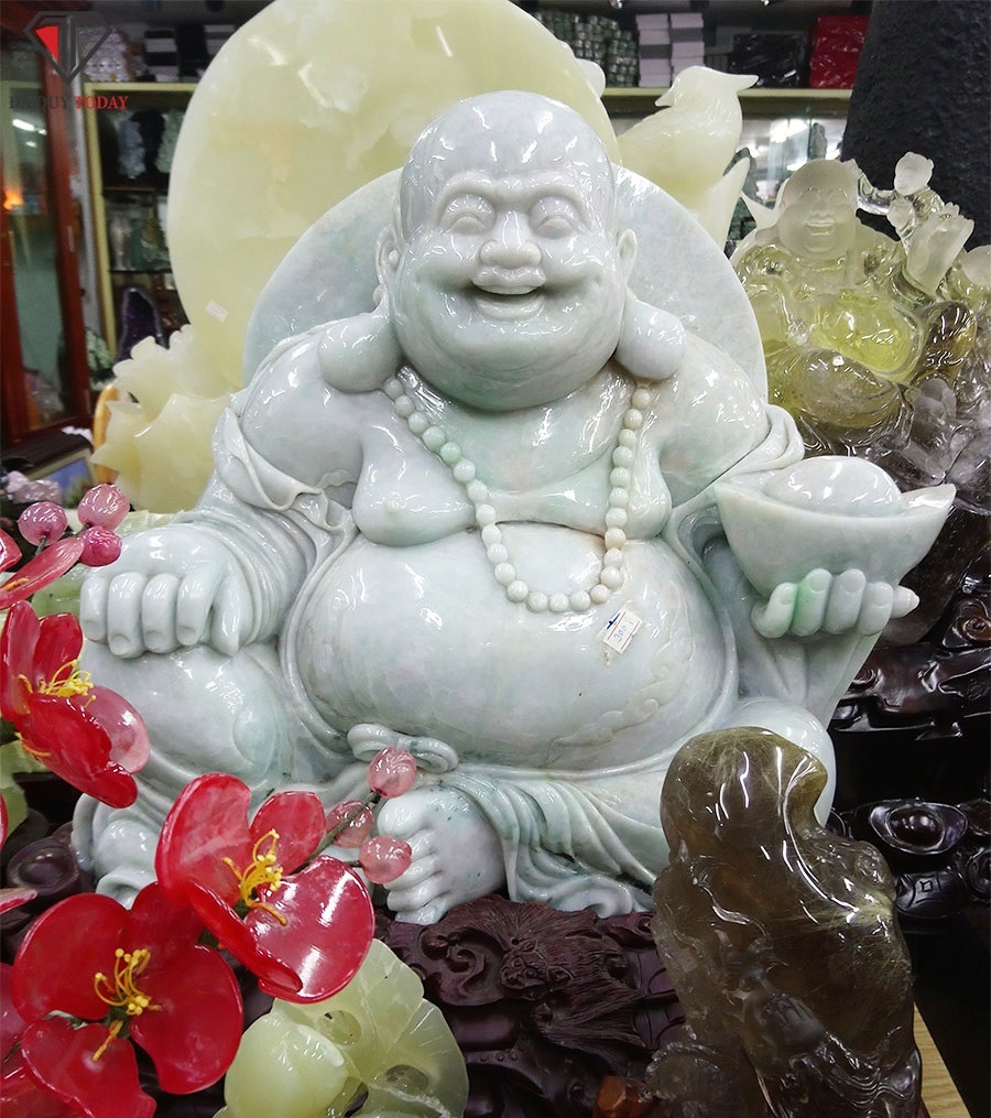 Nên chọn mua vật phẩm phong thủy bằng ngọc hợp mệnh