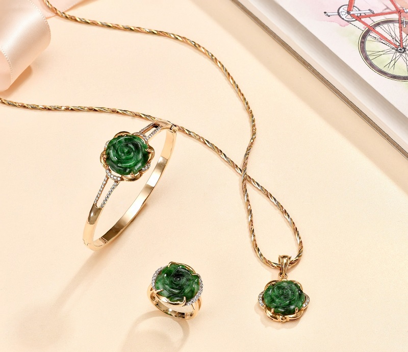 Chia sẻ cách chọn trang sức ngọc cao cấp phù hợp với phong cách cá nhân