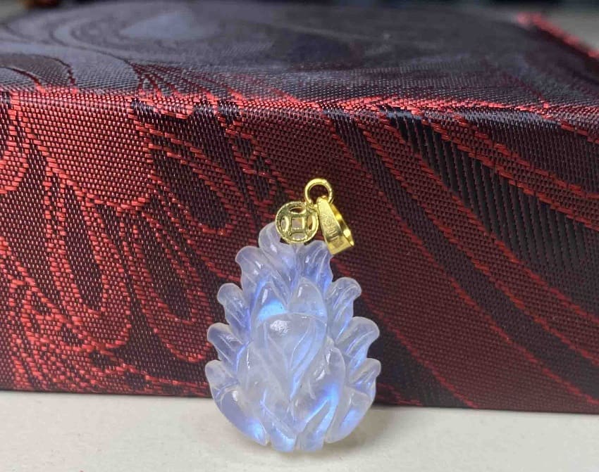 Ngọc là sự kết tinh của tinh hoa đất trời