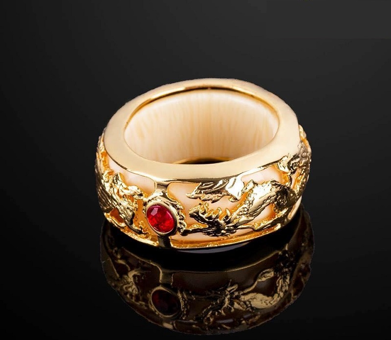 Xu hướng nhẫn ngọc độc bản kết hợp kim loại quý