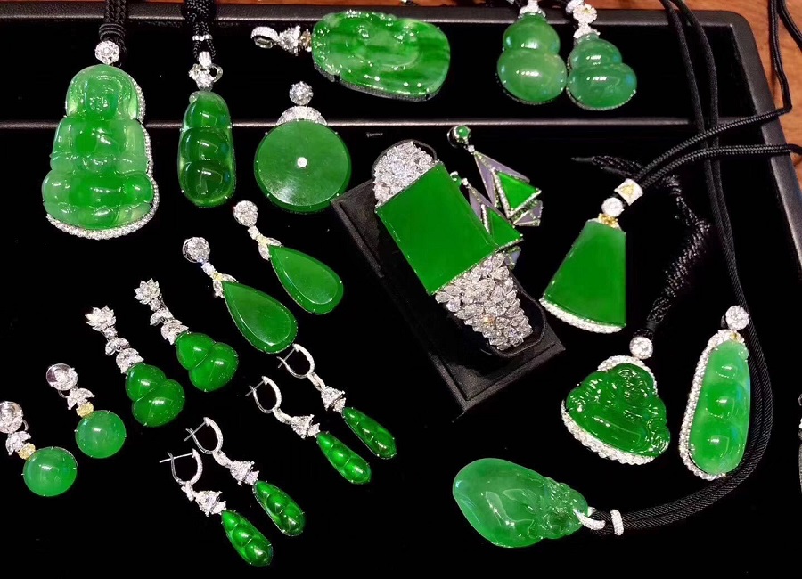 Quà tặng ngọc ý nghĩa dành cho người thân yêu