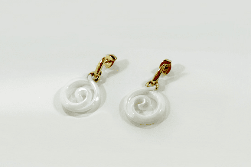 Bông tai Bạch Ngọc đẳng cấp và phong cách