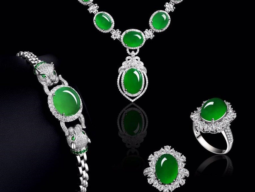 Trang sức đá quý tự nhiên có tác động đến tâm lý và tinh thần của người đeo