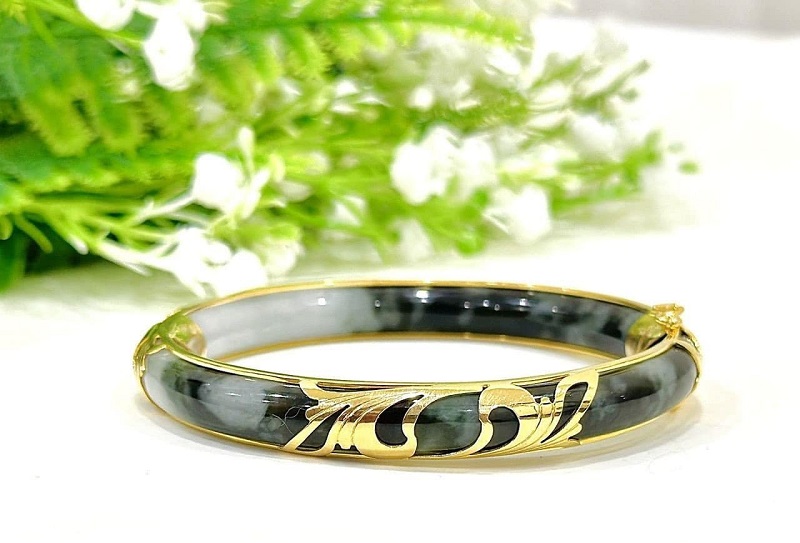 Chia sẻ cách chọn vòng ngọc bản tròn chất lượng